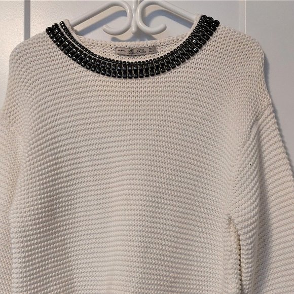 Elegant White Sweater with Embellished Neckline - Picture 1 of 8